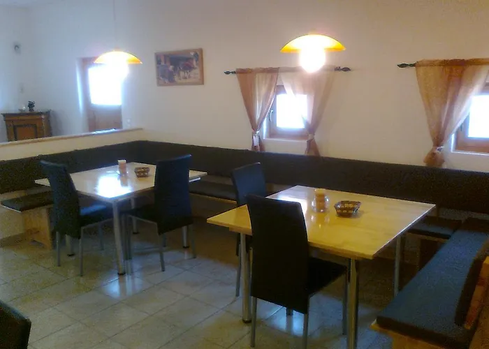 Pensionat Gannaer Dorfstubn Pápa